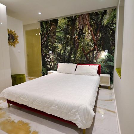 Lion'S Den Deluxe Studio Apartment Budapest Luaran gambar
