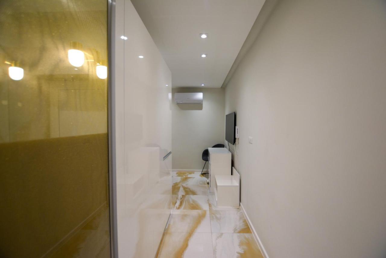 Lion'S Den Deluxe Studio Apartment Budapest Luaran gambar